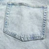 Jeans med lav midje og løs passform i 90-tallsstil