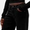 Jeans med lav midje og løs passform i 90-tallsstil