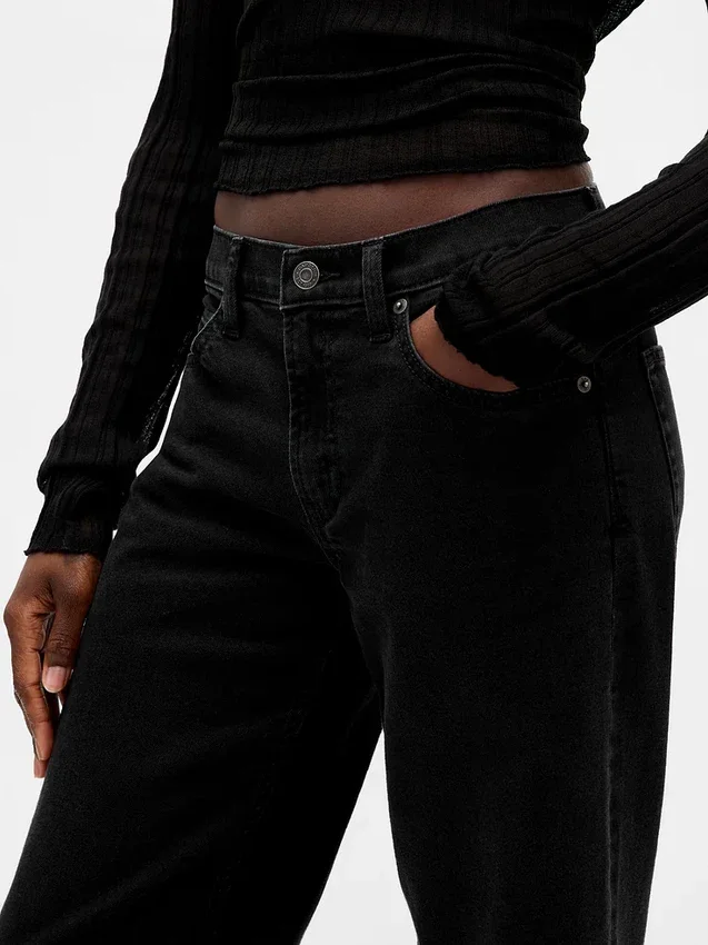 Jeans med lav midje og løs passform i 90-tallsstil