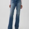 Jeans med lav midje, stiv passform, lange og smale ben