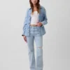 Jeans med middels høy midje og avslappet, rett passform