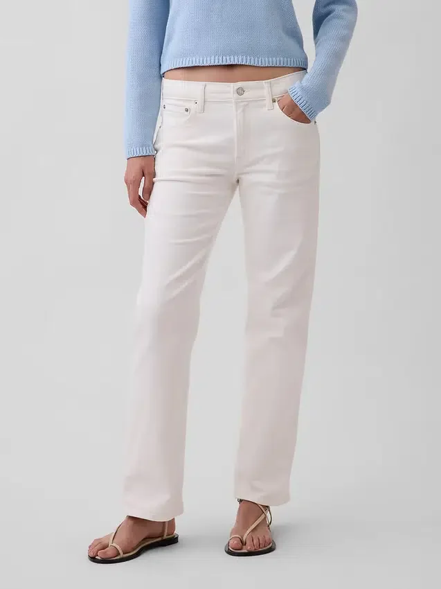 Jeans med middels høy midje og avslappet, rett passform