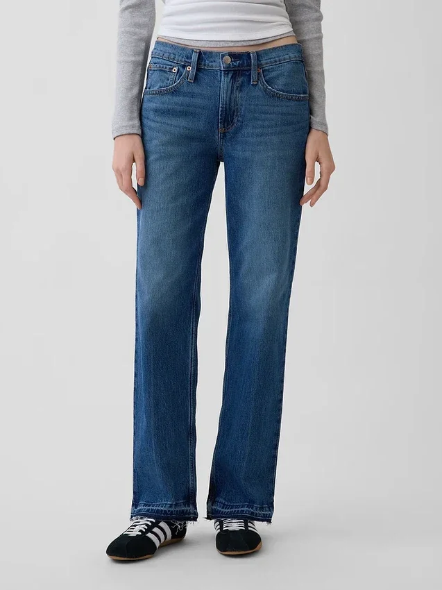 Jeans med middels høy midje og avslappet, rett passform