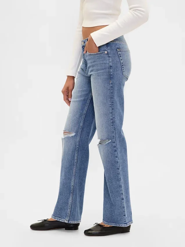 Jeans med middels høy midje og avslappet, rett passform