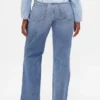 Jeans med middels høy midje og avslappet, rett passform