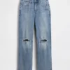Jeans med middels høy midje og avslappet, rett passform