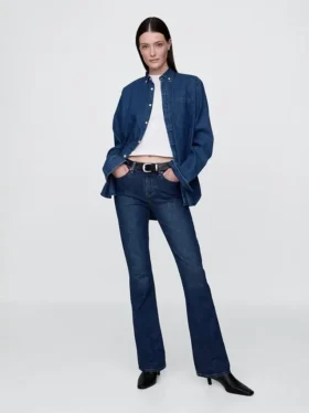 Jeans med middels høy midje og baby boot-ben