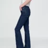 Jeans med middels høy midje og baby boot-ben