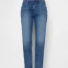 Jeans med middels høy midje og smal, avsmalnende passform