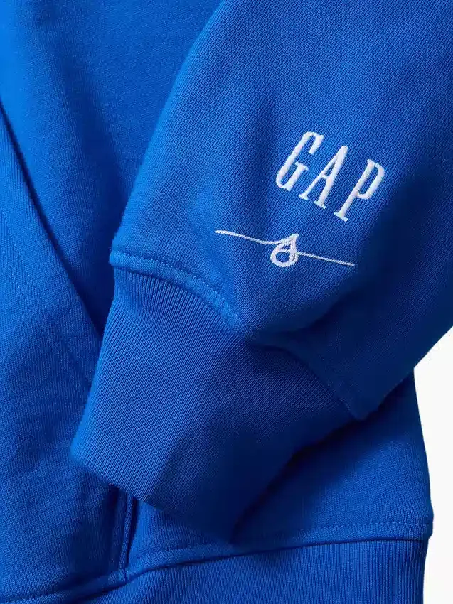 Kjøp blå, tykk French Terry-hettegenser med logo