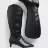 Knee-high støvler med lav hæl og spiss tå