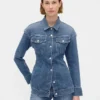 Konturert lang denimjakke