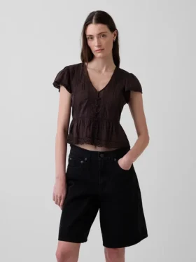 Kort peplum-top i blonder og voile