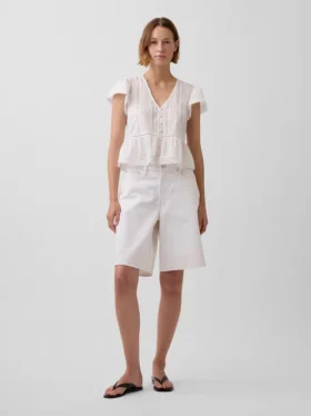 Kort peplum-top i blonder og voile