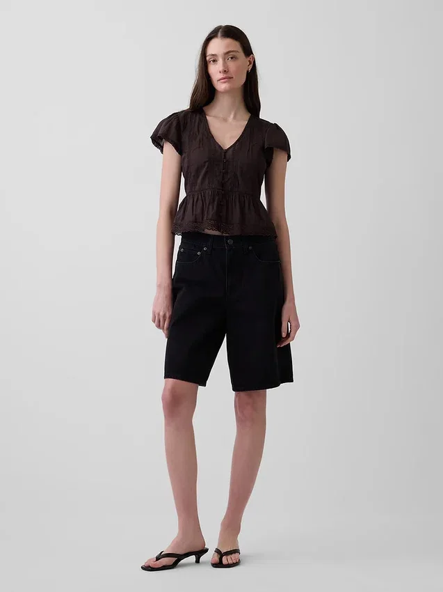Kort peplum-top i blonder og voile
