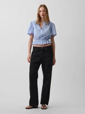 Kort peplum-top med knapper foran