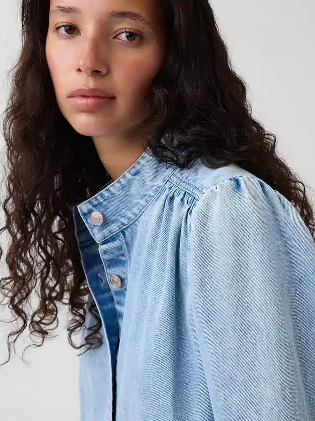 Kort swingjakke i denim