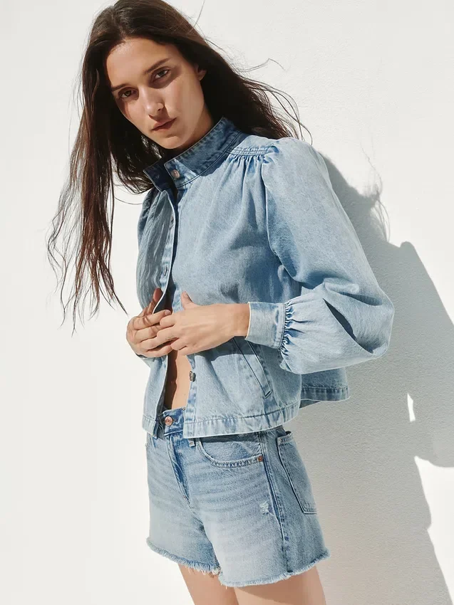 Kort swingjakke i denim