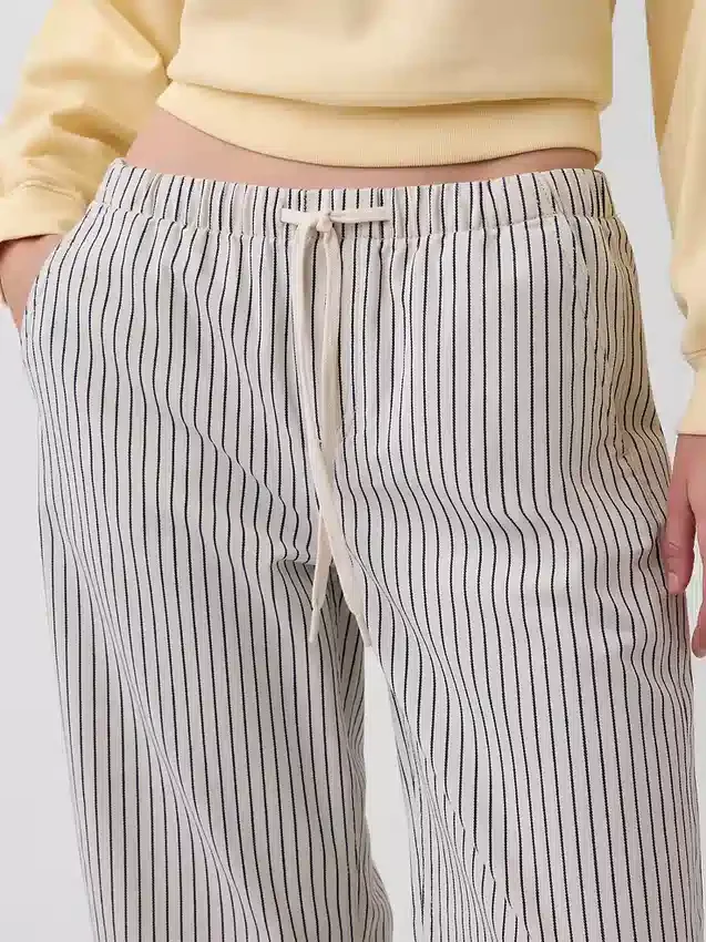 Lavt liv, løse, korte Jeans med striper i 90-tallsstil