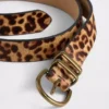 Leopardmønstret kalveskinnbelte