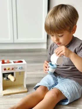 Lille barista-lekesett for småbarn