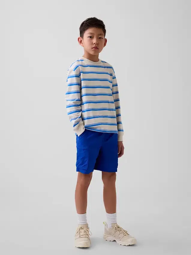 Løse, hurtigtørkende cargoshorts for barn