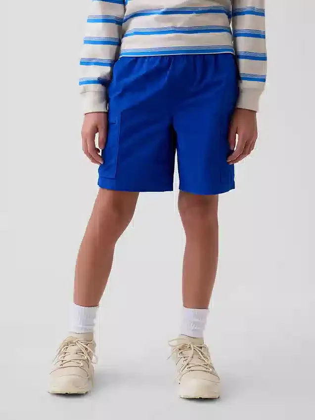 Løse, hurtigtørkende cargoshorts for barn