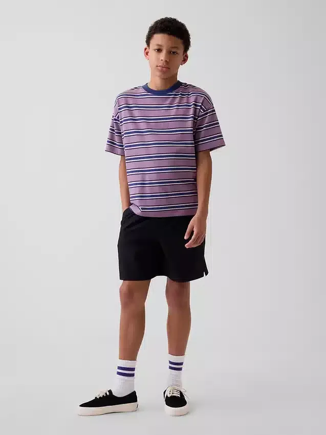 Løse, hurtigtørkende shorts for barn