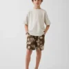 Løse, hurtigtørkende shorts for barn