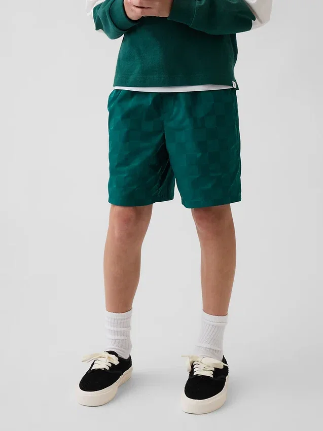 Løse, hurtigtørkende shorts for barn