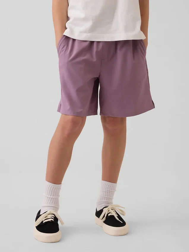 Løse, hurtigtørkende shorts for barn