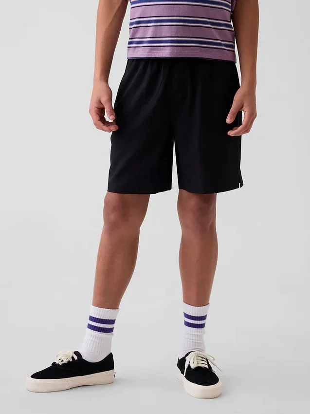 Løse, hurtigtørkende shorts for barn
