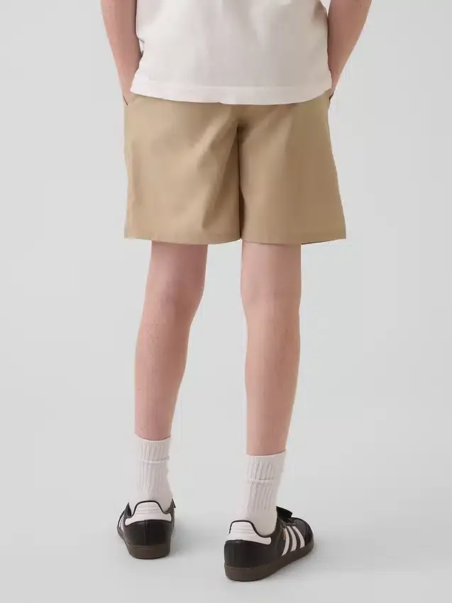 Løse, hurtigtørkende shorts for barn