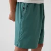 Løse, hurtigtørkende shorts for barn