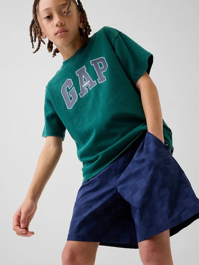 Løse, hurtigtørkende shorts for barn