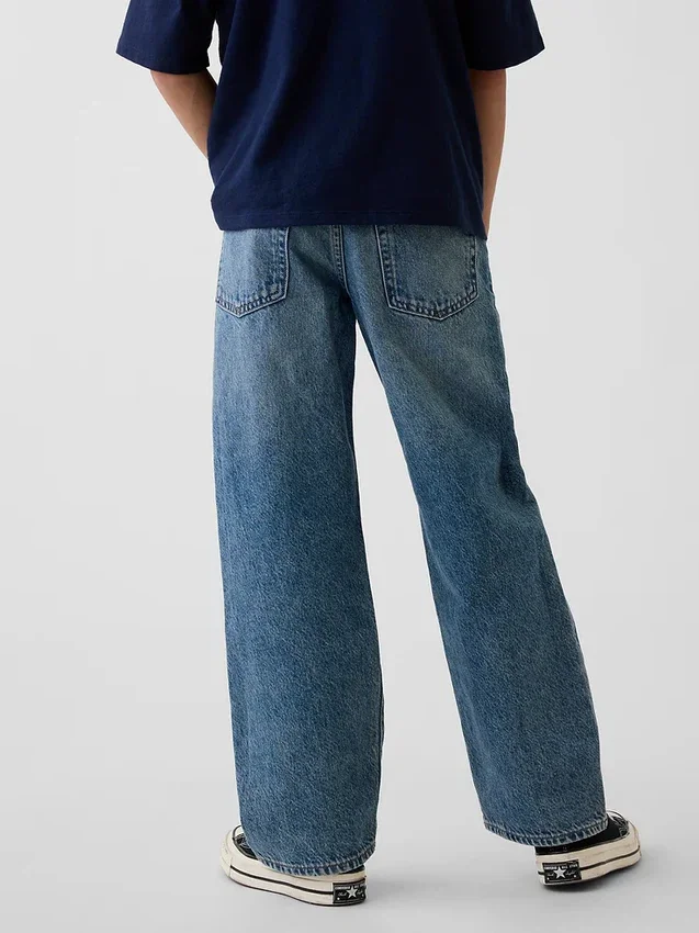 Løse jeans for barn i 90-tallsstil