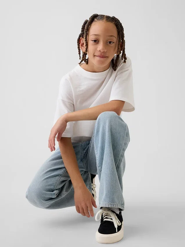 Løse jeans for barn i 90-tallsstil