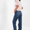 Løse jeans i 90-tallsstil