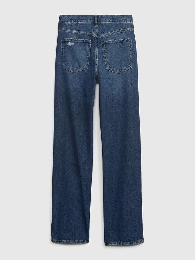 Løse jeans i 90-tallsstil
