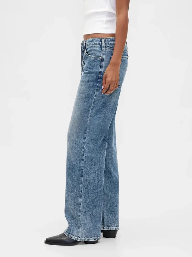 Løse jeans med lav midje og snøring i 90-tallsstil