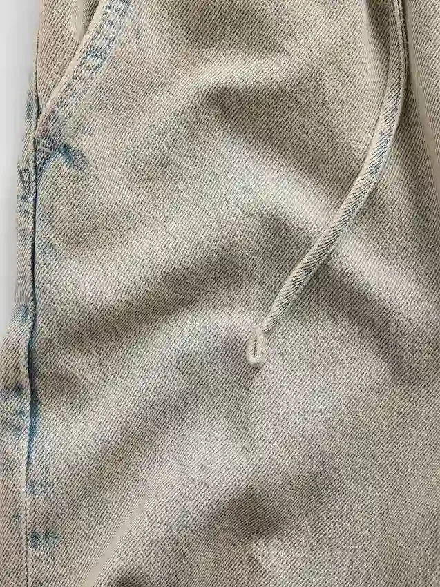 Løse, korte jeans med lav midje i 90-tallsstil