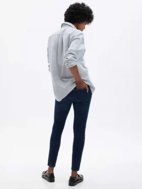Mammaklær med hel panel i «True Skinny»-modell