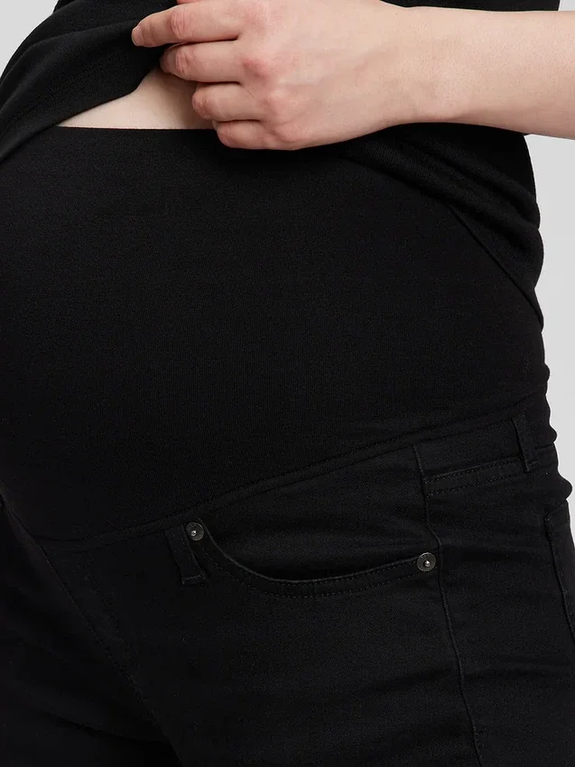 Mammaklær med hel panel i «True Skinny»-modell