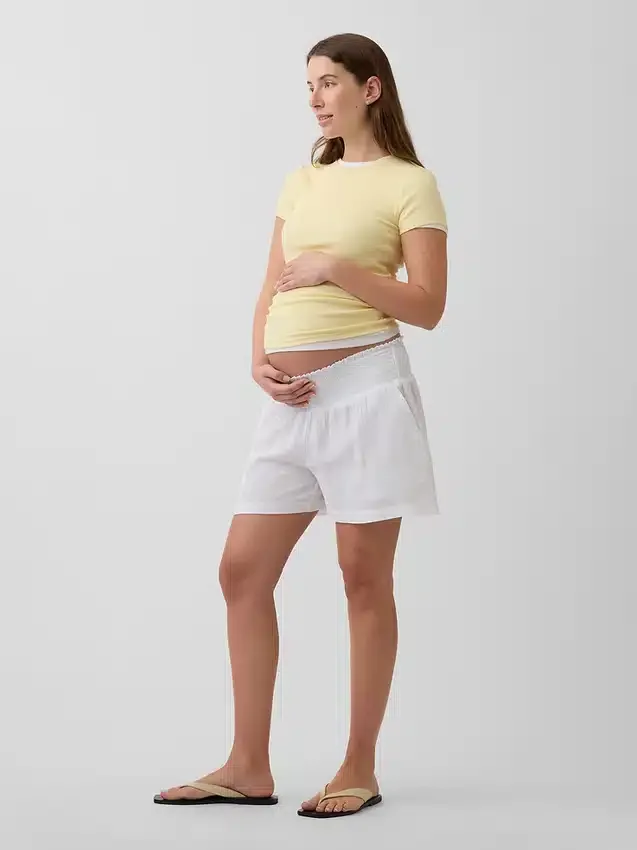 Mammaklær-shorts med lett påtrekk under magen