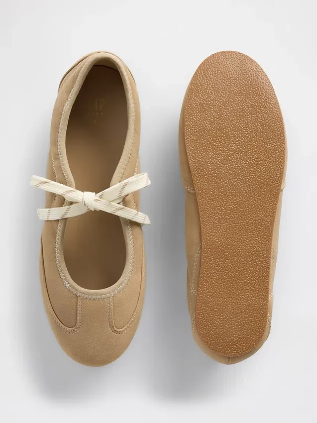 Mary Jane-joggesko for barn