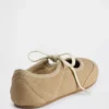 Mary Jane-joggesko for barn