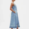 Maxikjole i denim med knapper foran og bindebelte