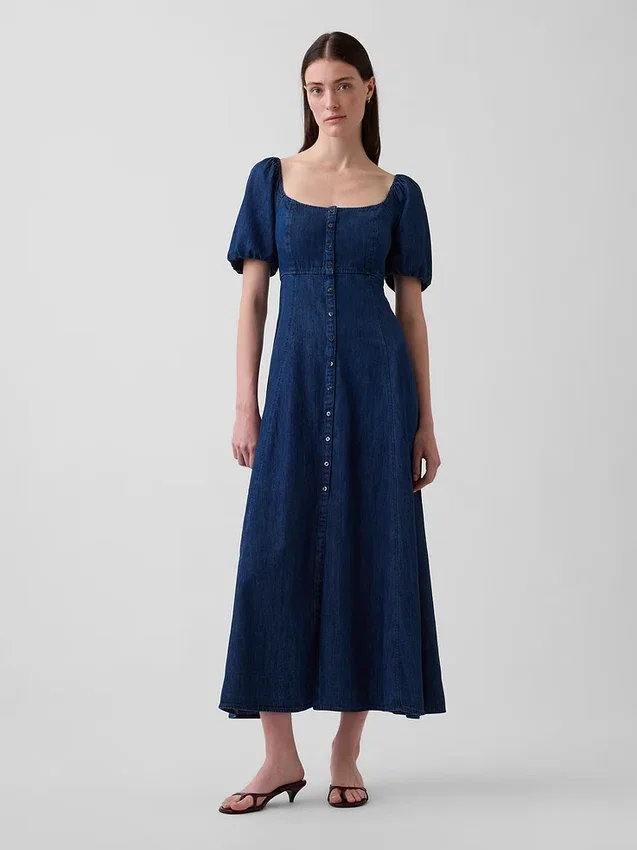 Maxikjole i denim med puffermmer og knapper foran