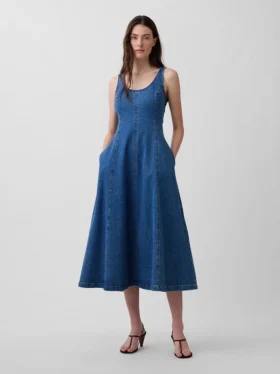 Maxikjole i denim med rund hals
