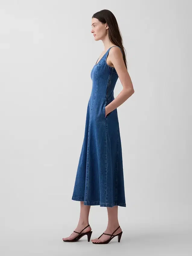 Maxikjole i denim med rund hals